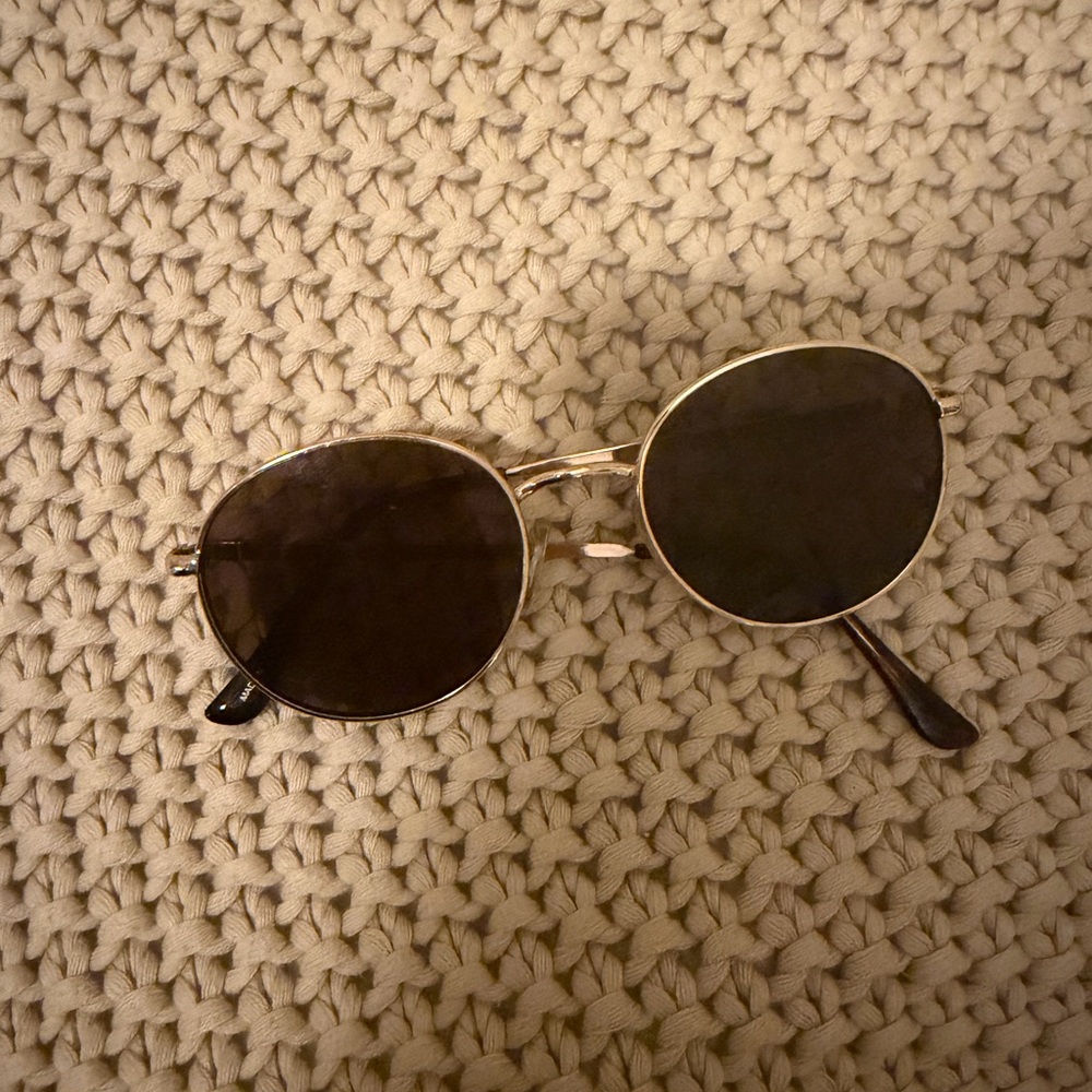 Stylish Gold and Black Sunglasses